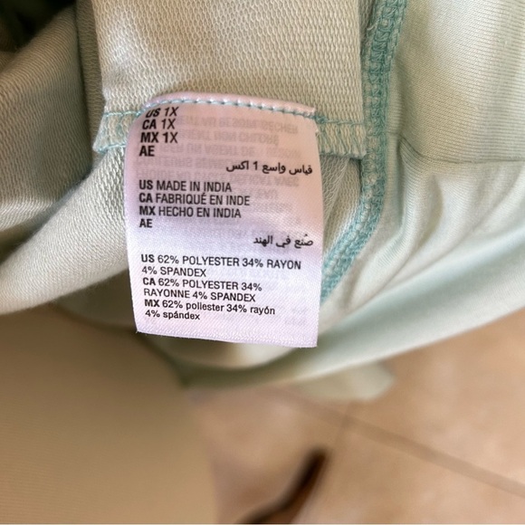 NWT Ideology Women's 1X Full Zip Sweater Blue Tie Dyed Camping Exercise Travel - Picture 8 of 8